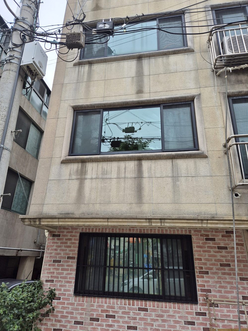 현관 유리도어 시공 사례 사진 30